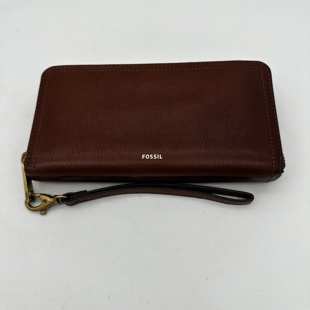 Fossil Brown Leather Zippered Card Slots Coin Pocket‎ Wristlet Wallet Size 8x4"